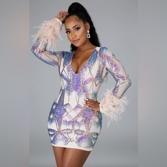 Sparkly Sequin Dress V Neck Feather Long Sleeve Celebrity Party Mini Dress - Picture 2 of 3
